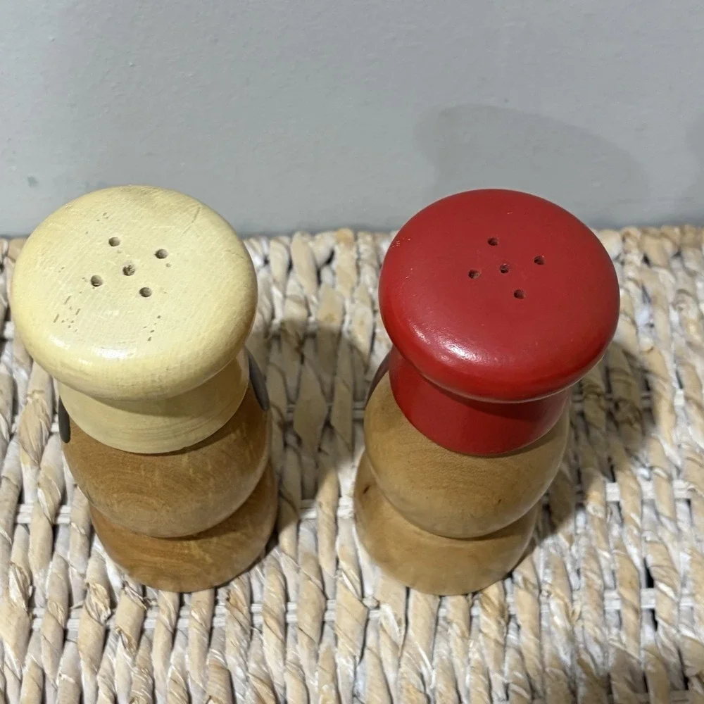 Vintage Wooden Salty & Peppy Salt & Pepper Shakers 5
